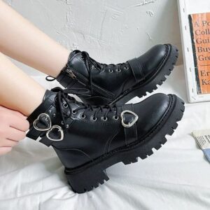 Bottes femme avec boucles